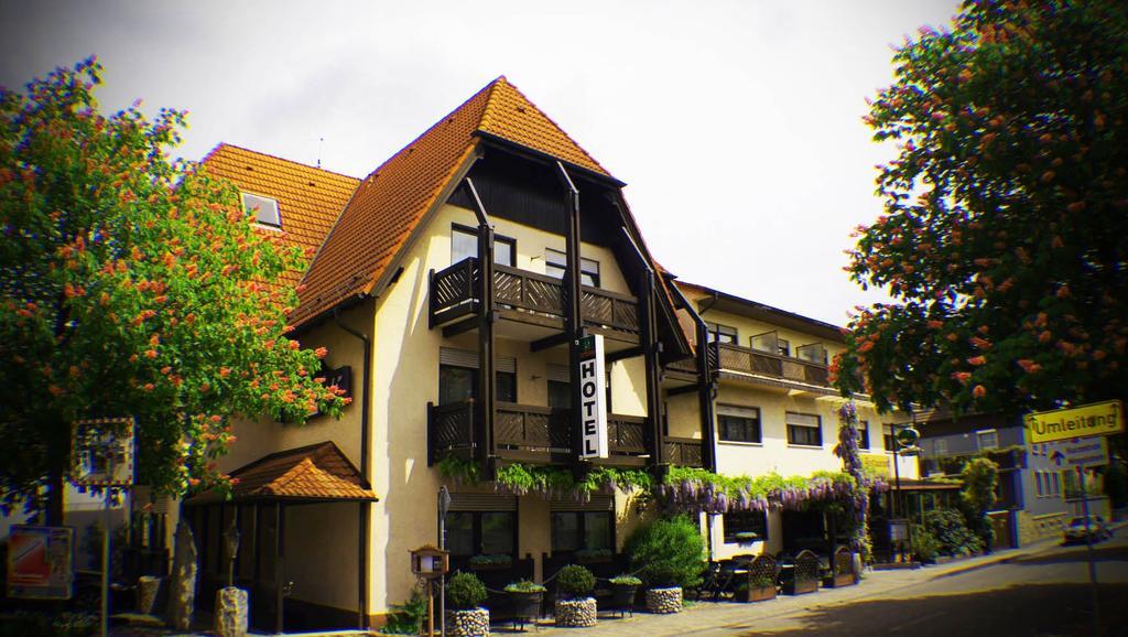 Hotel Waldparkstube บาด ชึนบอร์น ภายนอก รูปภาพ