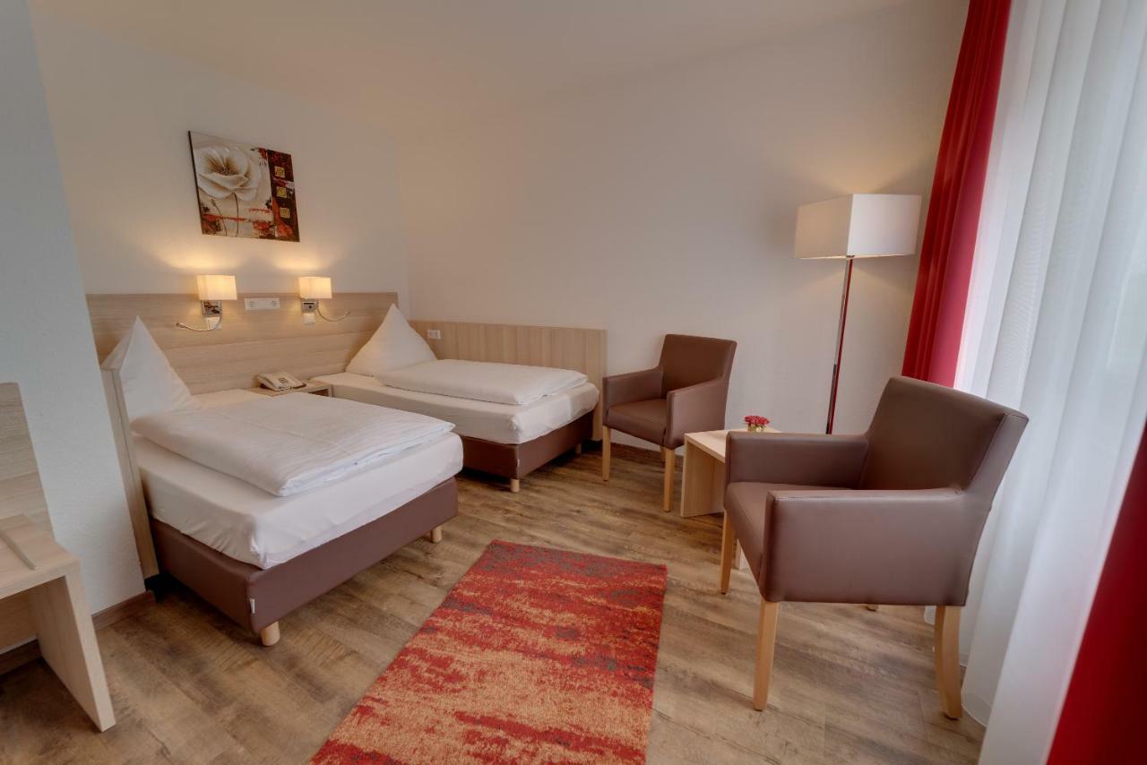 Hotel Waldparkstube บาด ชึนบอร์น ภายนอก รูปภาพ